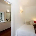 Casa de hóspedes Quinta Malvas - Quinta De Santa Luzia 4*